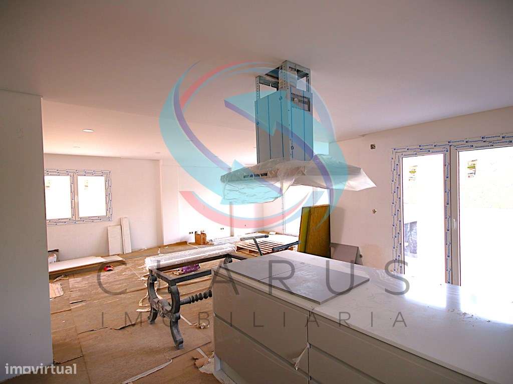 MORADIA ISOLADA T4 C/PISCINA - Grande imagem: 3/20