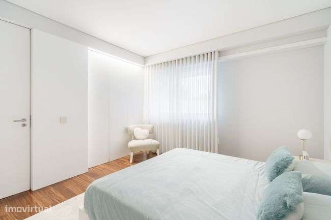 Exclusiva Moradia Individual Moderna e Luxuosa-18