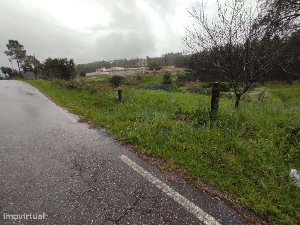 Terreno com 7.570 m², construção existente e excelente acessibilida... - Grande imagem: 4/14