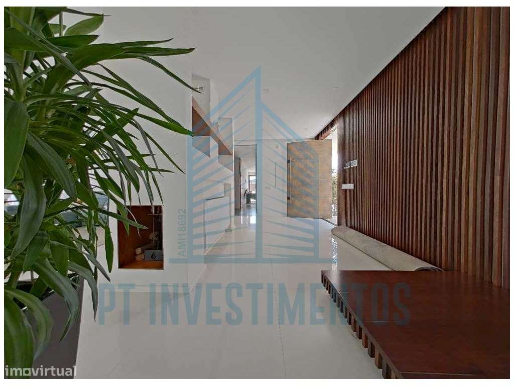 Moradia semi-nova T5+1 em Santa Joana - Aveiro-33