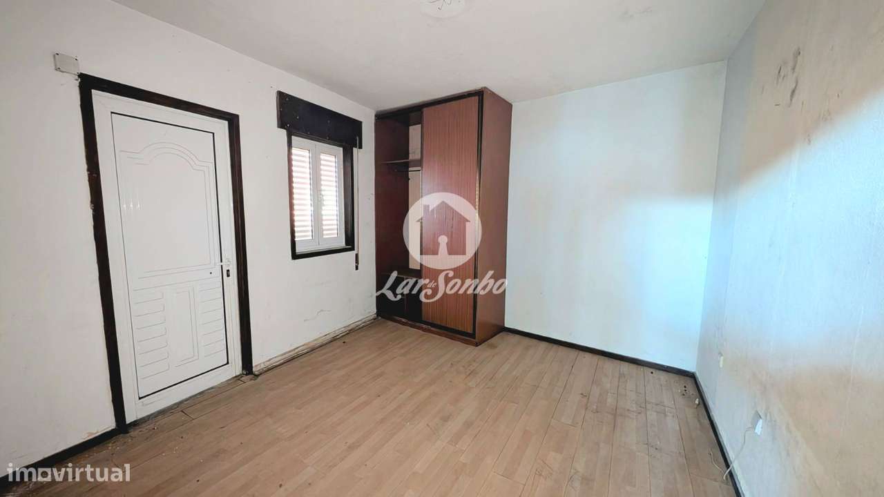 Moradia T5 para Restauro na Aguçadoura, Póvoa de Varzim - Grande imagem: 3/13