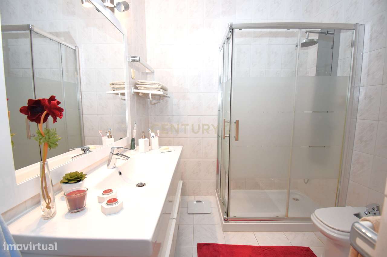 O Refúgio Perfeito entre o Mar e a Cidade. T3 Renovado na Costa da Cap-19