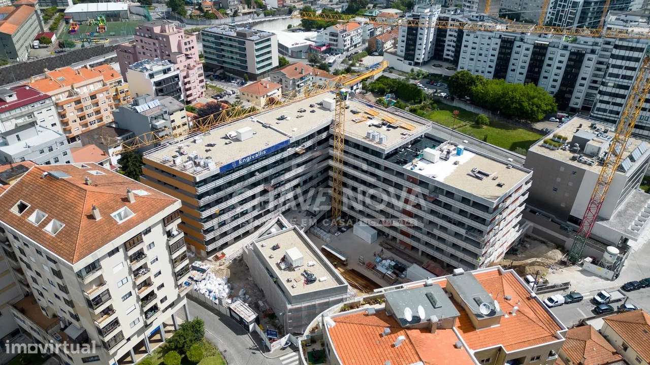 LA- Apartamento T1 Evolutivo Novo c/ Lugar de Garagem em Mafamude Gaia-20