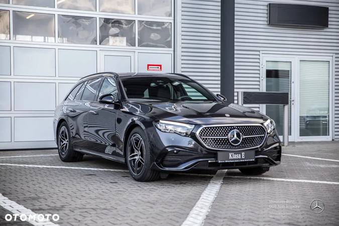 Mercedes-Benz Klasa E 300 de PHEV 4-Matic AMG 9G-Tronic - 3