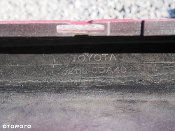 Toyota Yaris 3 III FL 17-20r Zderzak przod przedni Lift - 9