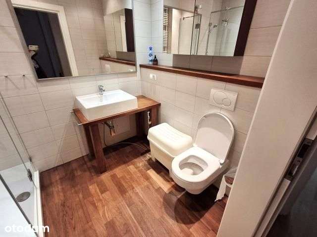 Nowe, przyjemne. balkon, komórka, bez garażu.-9