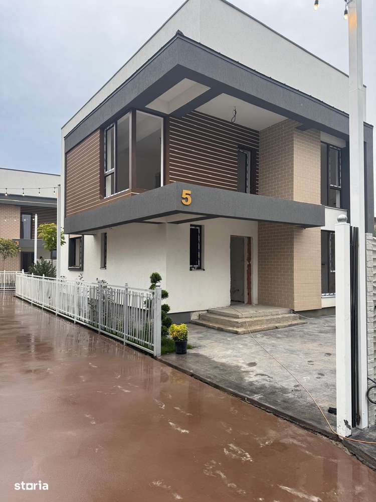 Cel mai deosibit proiect_ansamblu inchis _4 minute pana la statia STV - Imagine principală: 3/12