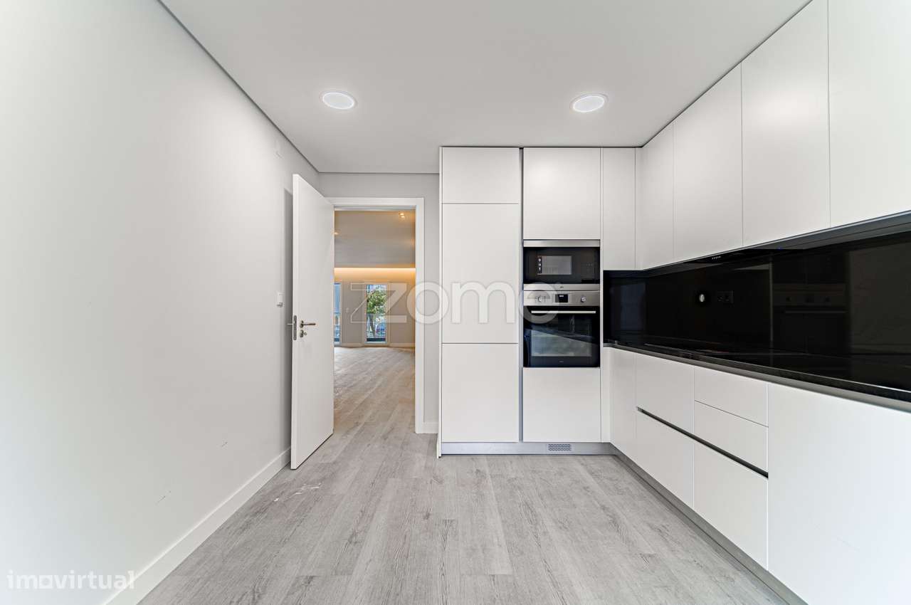 FABULOSO T2 COM TERRAÇO DE 127m, VARANDA E GARAGEM PARA 2 CARROS-6