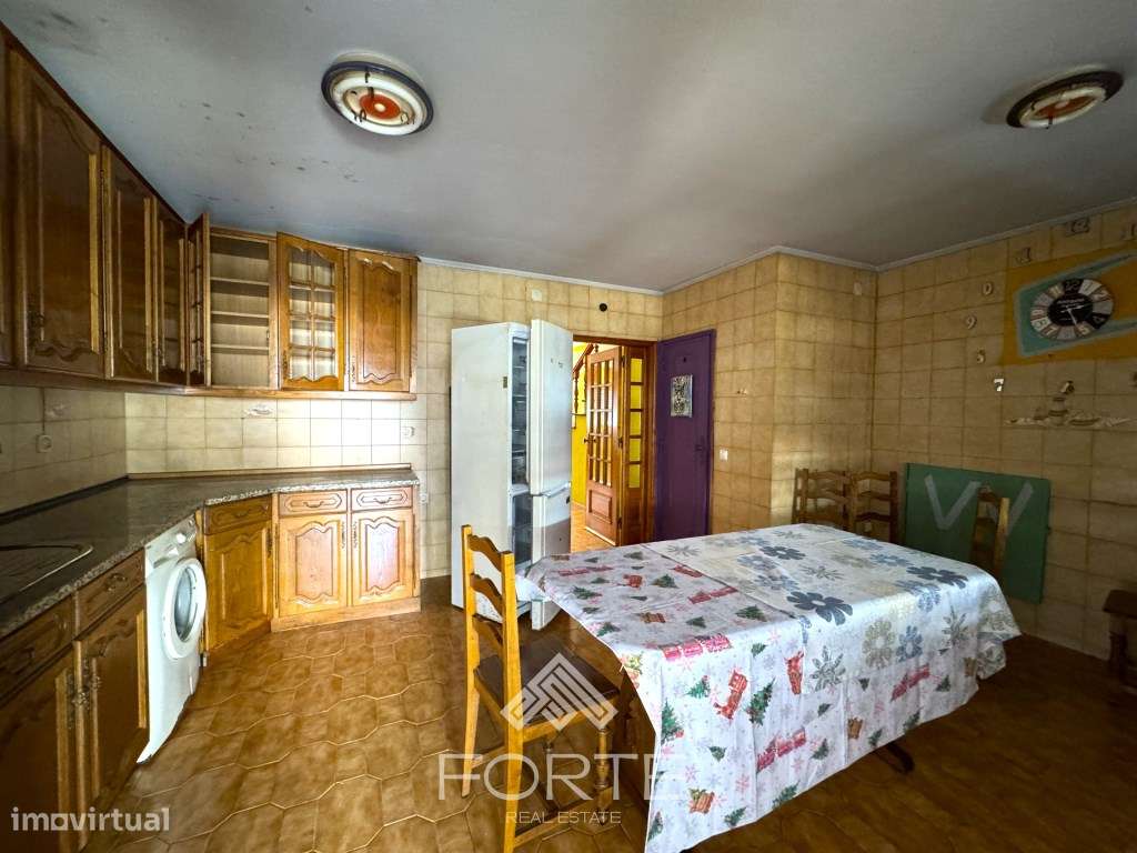 Moradia em banda T3 em São João da Madeira-8