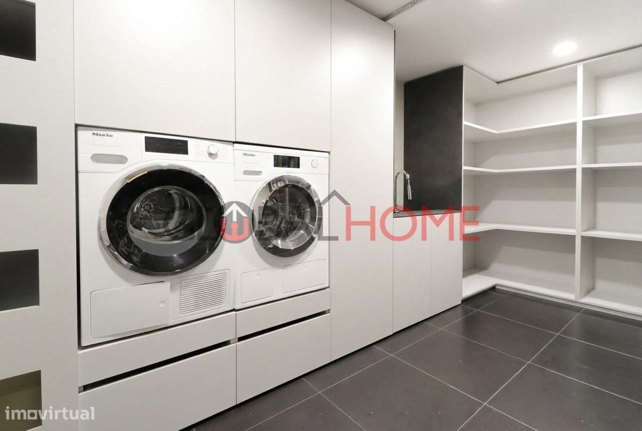 Moradia T5 com piscina na Quinta das Luzes-47