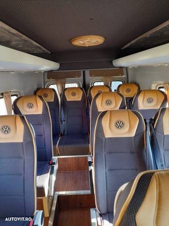 Volkswagen Crafter microbuz 19+1+1 locuri cat III - 11