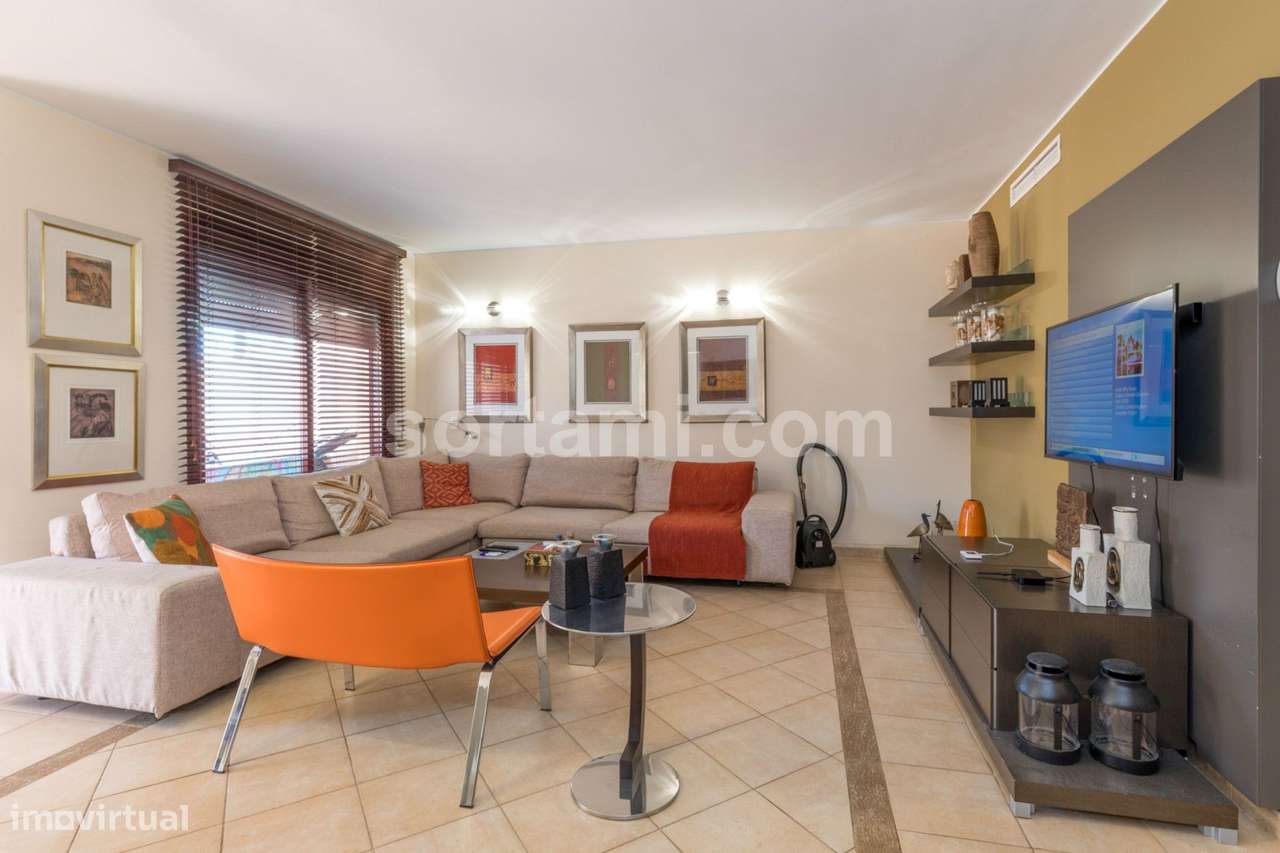 Moradia em Banda T3+1 Venda em Quarteira,Loulé - Grande imagem: 2/14