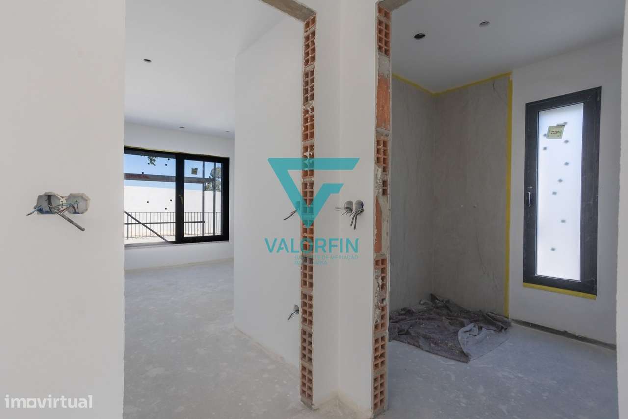 MoradiaT4 NOVA | Barosa - Leiria-6