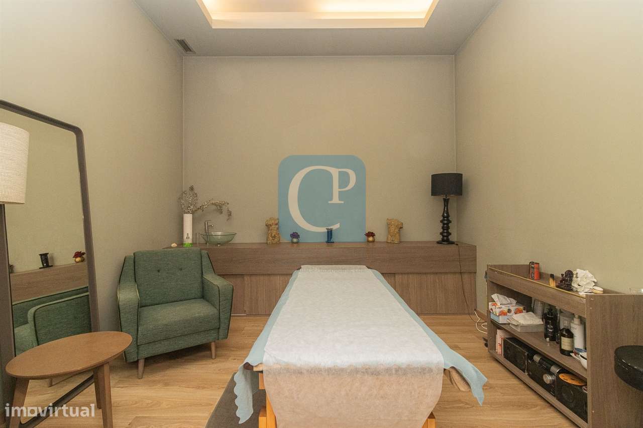 Loja comercial para trespasse à estação de metro dos Combatentes, Para - Grande imagem: 5/18