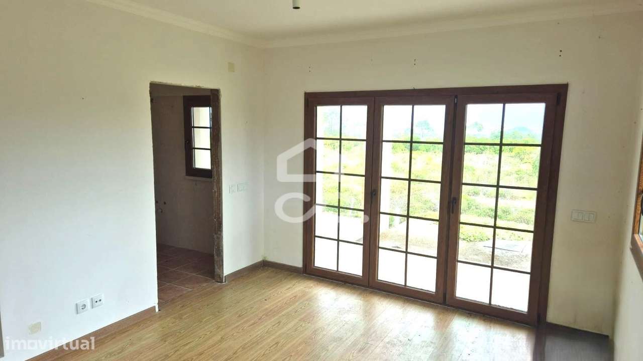 Moradia V3 para restauro-25