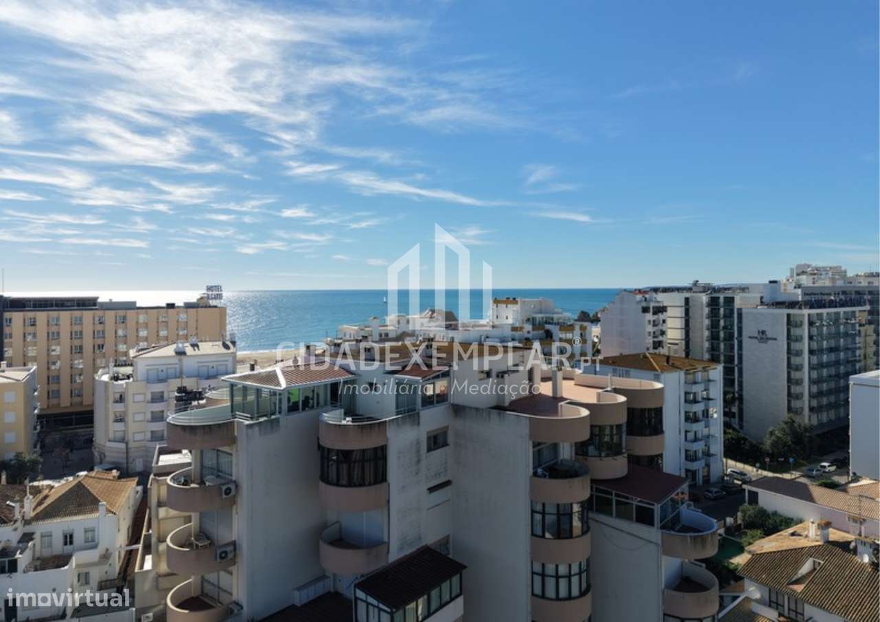 Luxuoso Penthouse T2 Totalmente Remodelado – Portimão, Algarve-27