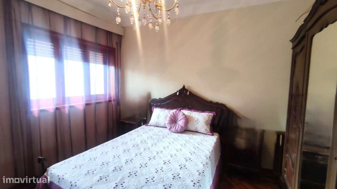 Moradia em banda V4 em S.João da Madeira-11