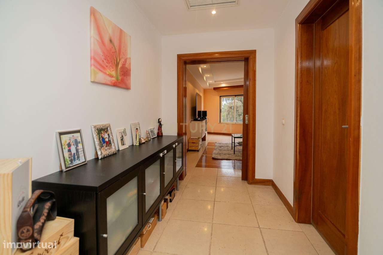 FABULOSO APARTAMENTO DE LUXO T2 DE GRANDES DIMENSÕES COM 2 LUGARES DE-11