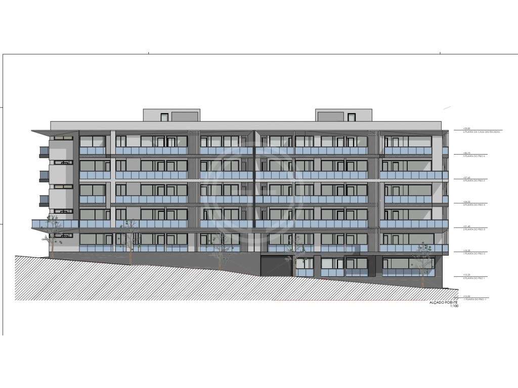 Terreno com projeto aprovado em Quarteira - Grande imagem: 2/31