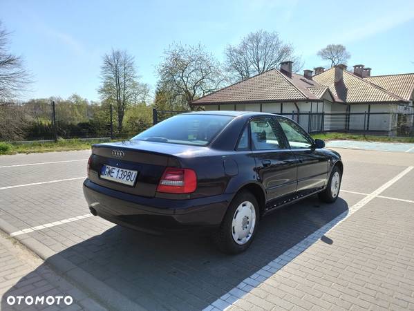 Audi A4 Avant 1.6 - 2