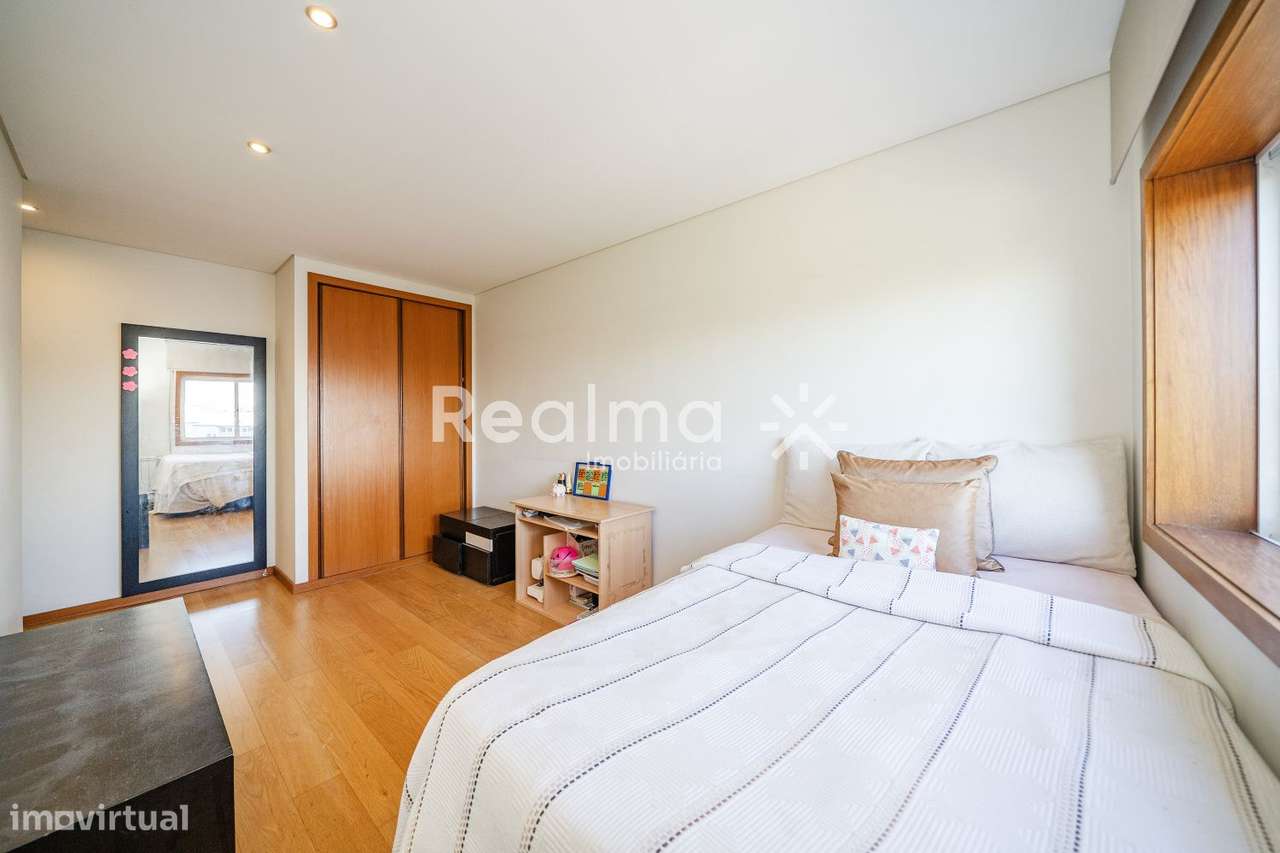 Apartamento T5 em S.Victor-44