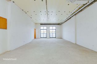 Espaço comercial na prestigiada urbanização do Alto Dos Moinhos - Grande imagem: 4/12