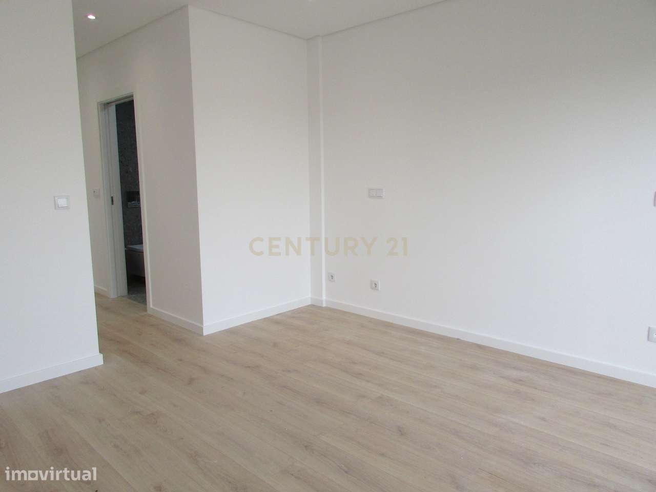 Moradia T3+1 em Portela da Azóia, Santa Iria de Azóia-27