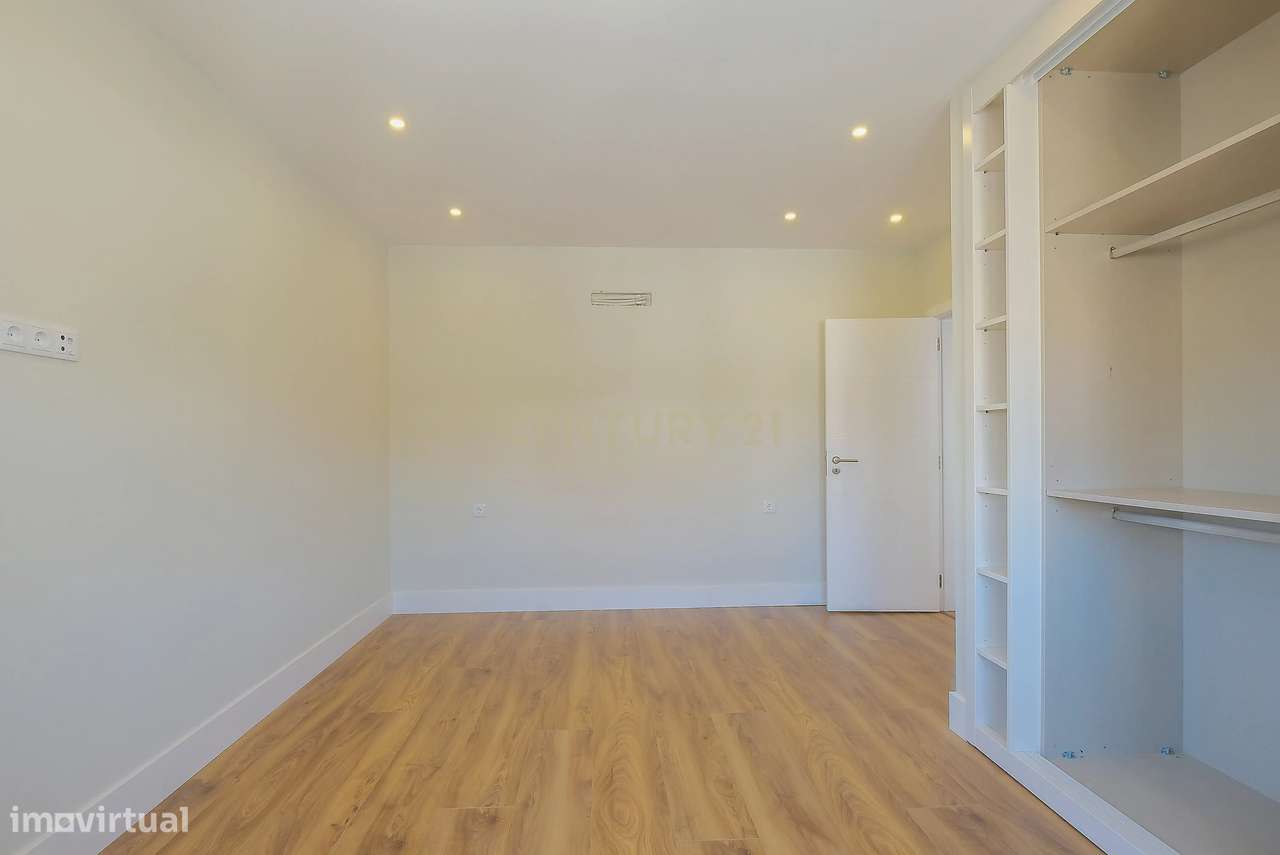 Moradia T5 com piscina, jardim, vista mar e Serra de Sintra | Murches,-10
