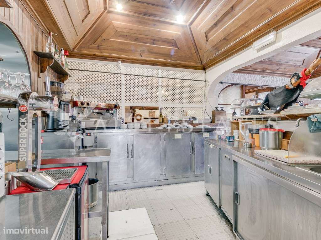 Restaurante com História e Prestígio para Venda na Azoia, junto ao ...-20