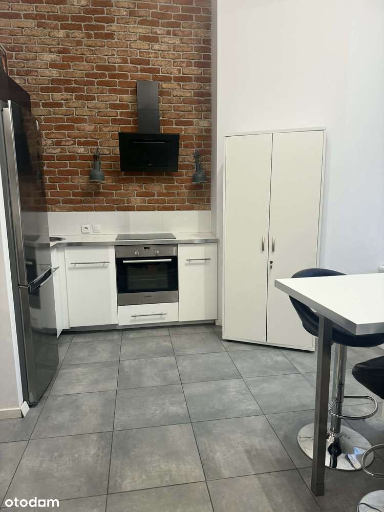 Pierwszy raz w sprzedaży - Chmielna-4