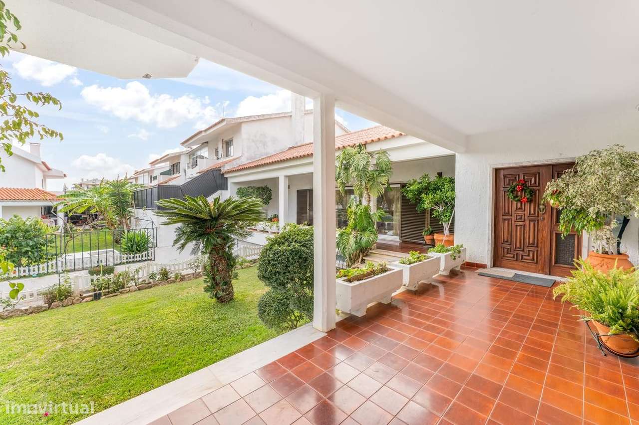 Moradia T4 + 2 com jardim, Nova Oeiras, Oeiras - Grande imagem: 3/41