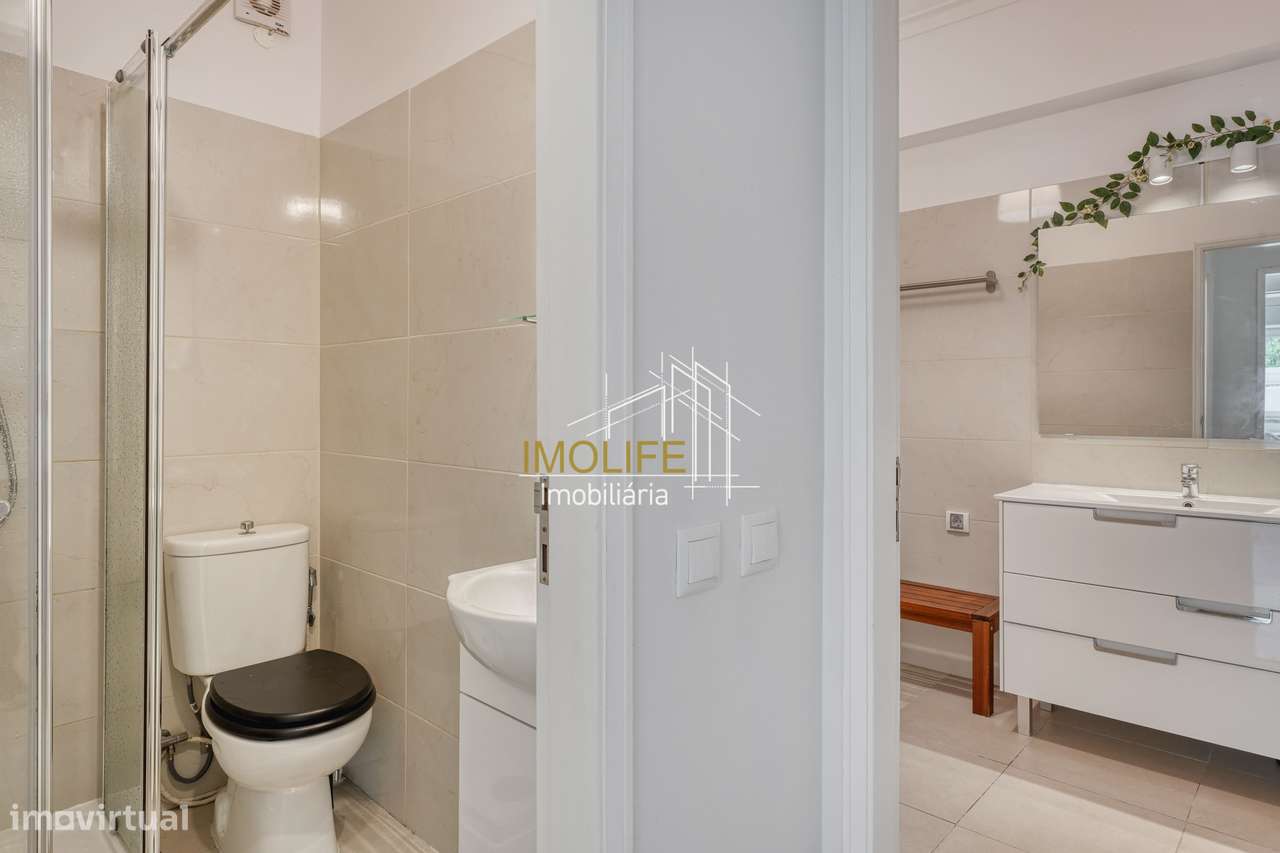 Apartamento T3 Remodelado na Rua Miguel Torga – Costa da Caparica-15