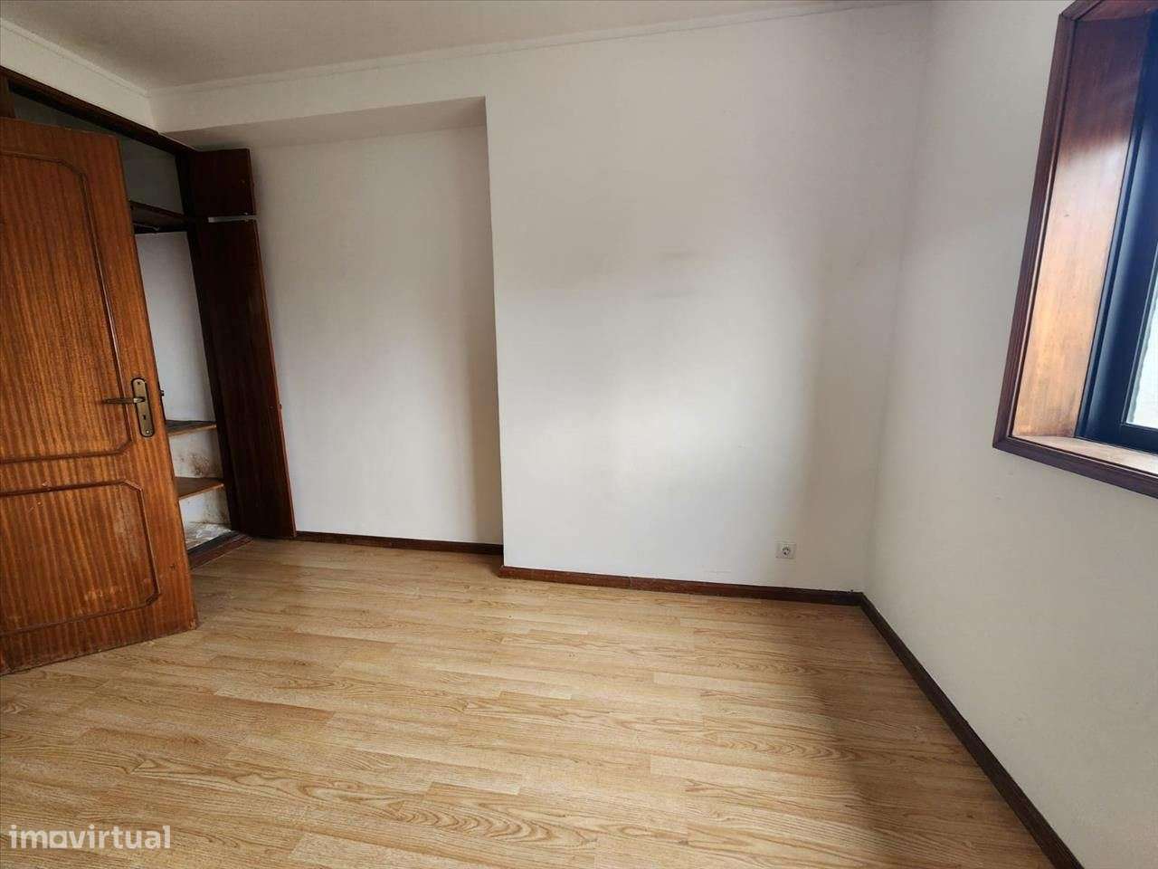 Apartamento T2 situado em Vilar do Paraíso,-6