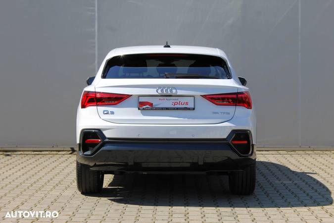 Audi Q3 35 TFSI Sportback S tronic - 4