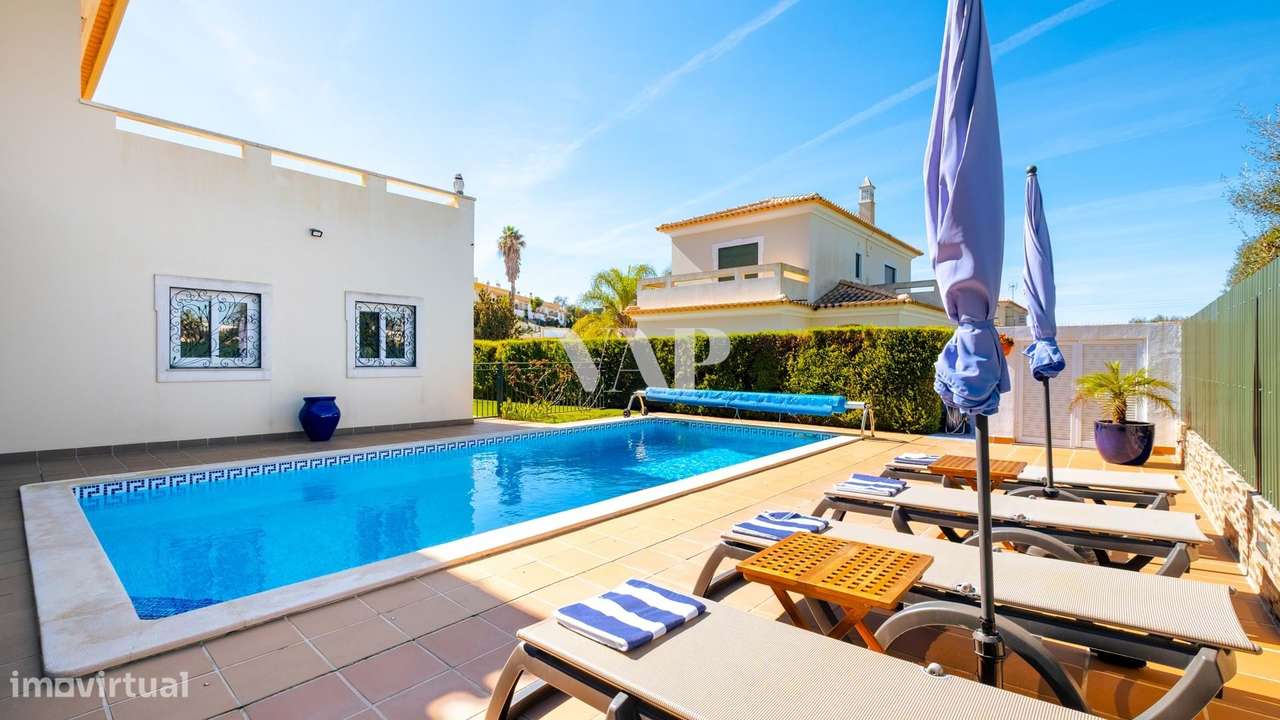 Moradia 5 quartos com piscina numa zona residencial tranquila, Albufei - Grande imagem: 2/45