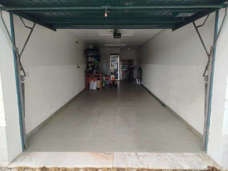 Garagem à venda na rua Romeu Correia, Sobreda - Grande imagem: 5/10