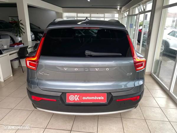 Volvo XC 40 2.0 D3 Momentum Geartronic - 3