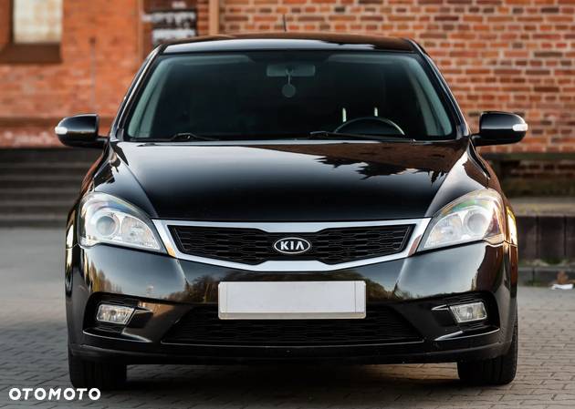 Kia Ceed 1.6 CRDi 90 ISG Vision - 4