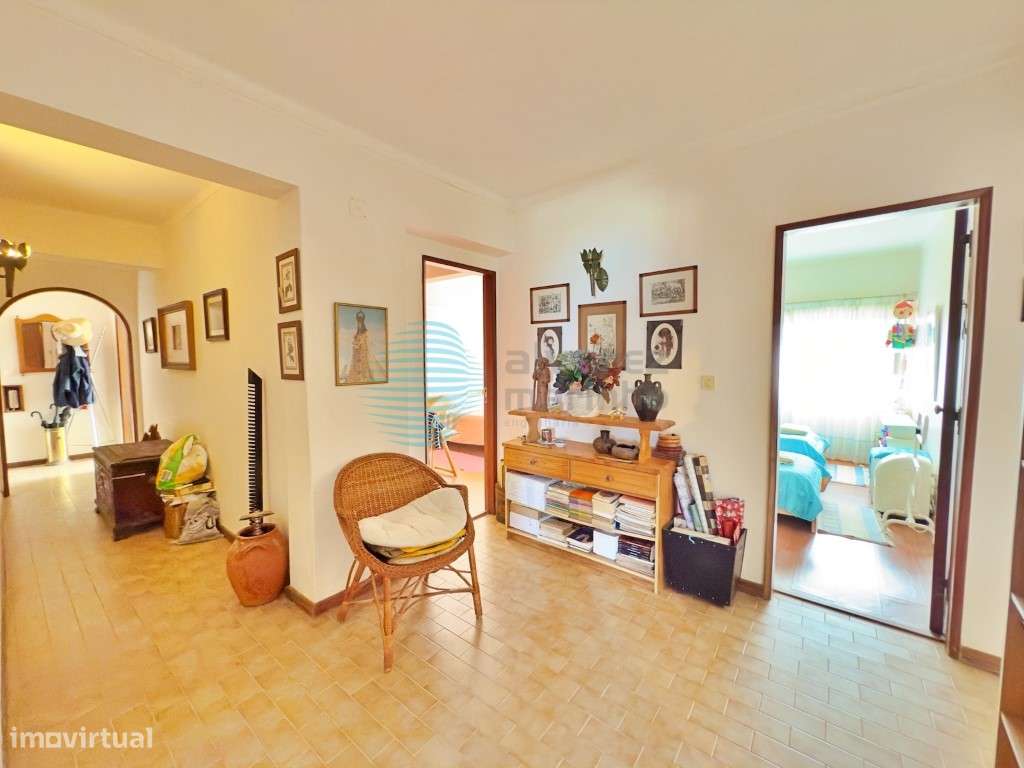 Apartamento T3 em frente ao Mar, com Varanda e Garagem na Praia de ... - Grande imagem: 5/23