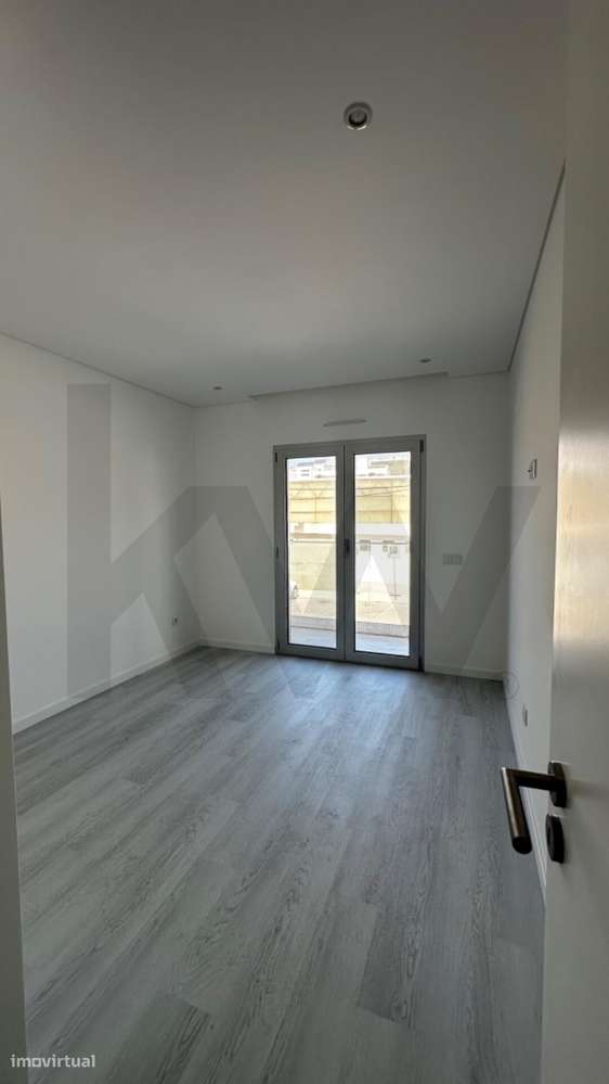 Apartamento T2 - Nazaré Centro - Grande imagem: 4/21