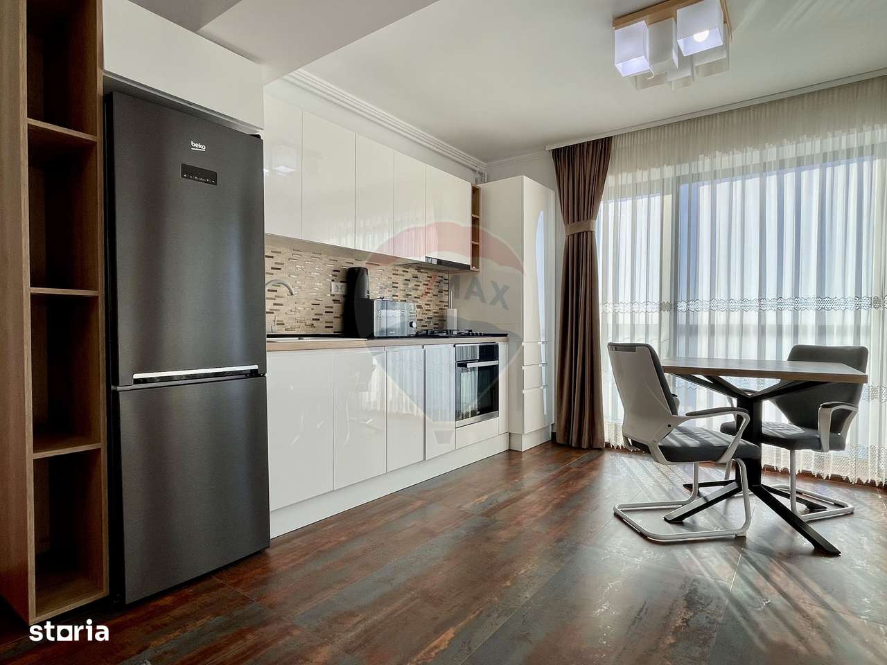 Apartament cu 2 camere de închiriat parcare inclusa termen lung Mamaia - Imagine principală: 2/11