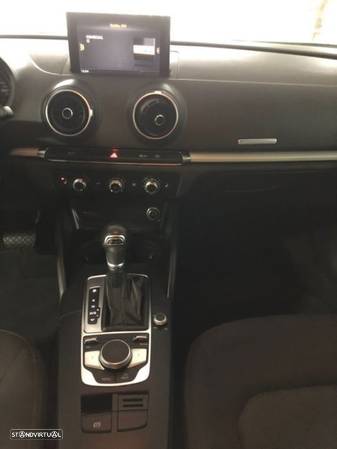 Audi A3 Sportback 30 TFSI Sport S tronic - 14