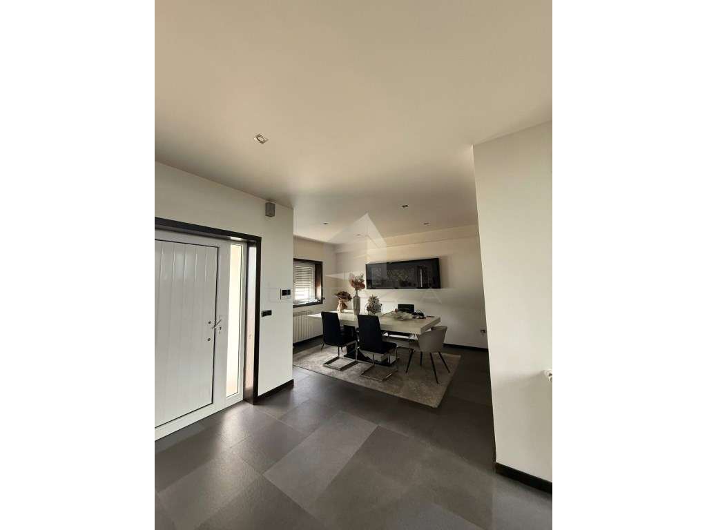 Casa de luxo à entrada da cidade de chaves-5