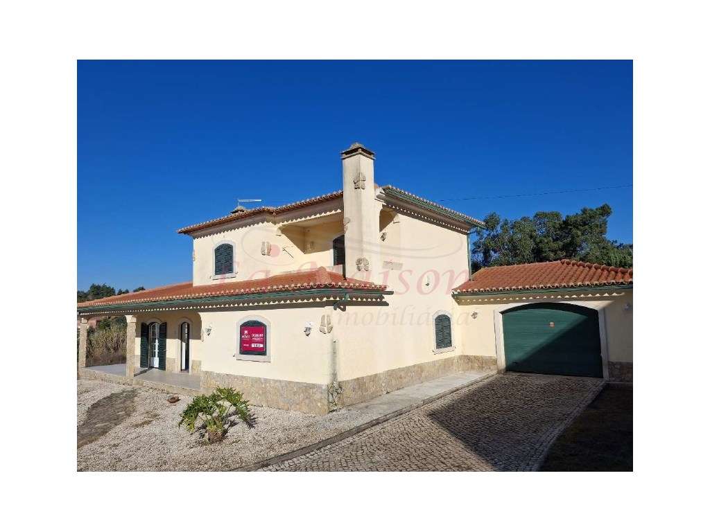 Moradia V4 em Torres Vedras - Grande imagem: 4/53