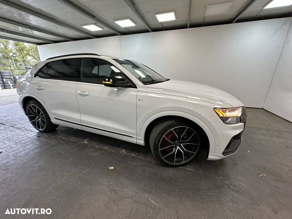 Audi Q8 3.0 55 TFSI e quattro Tiptronic - 8