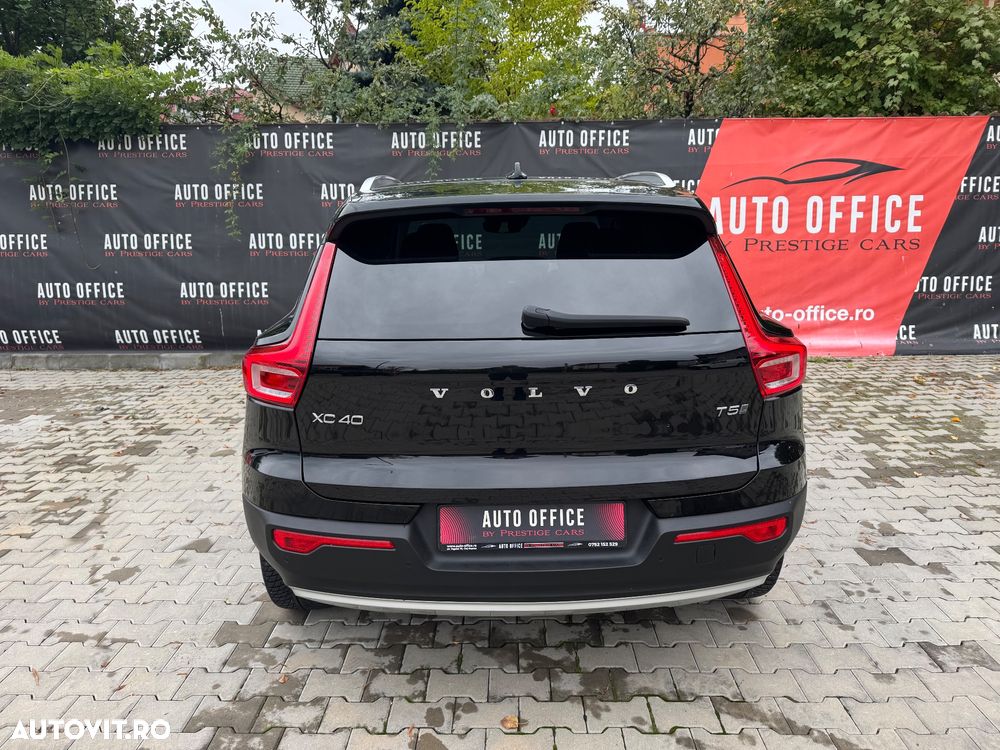 volvo xc-40   recharge t5 twin engine at7 inscription