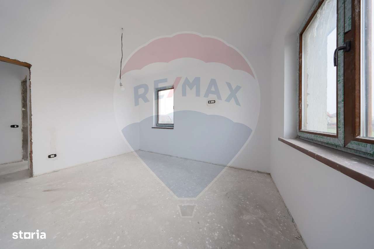 COMISION 0% | CASA STUPINI | 100 MP | 330 MP TEREN |-16