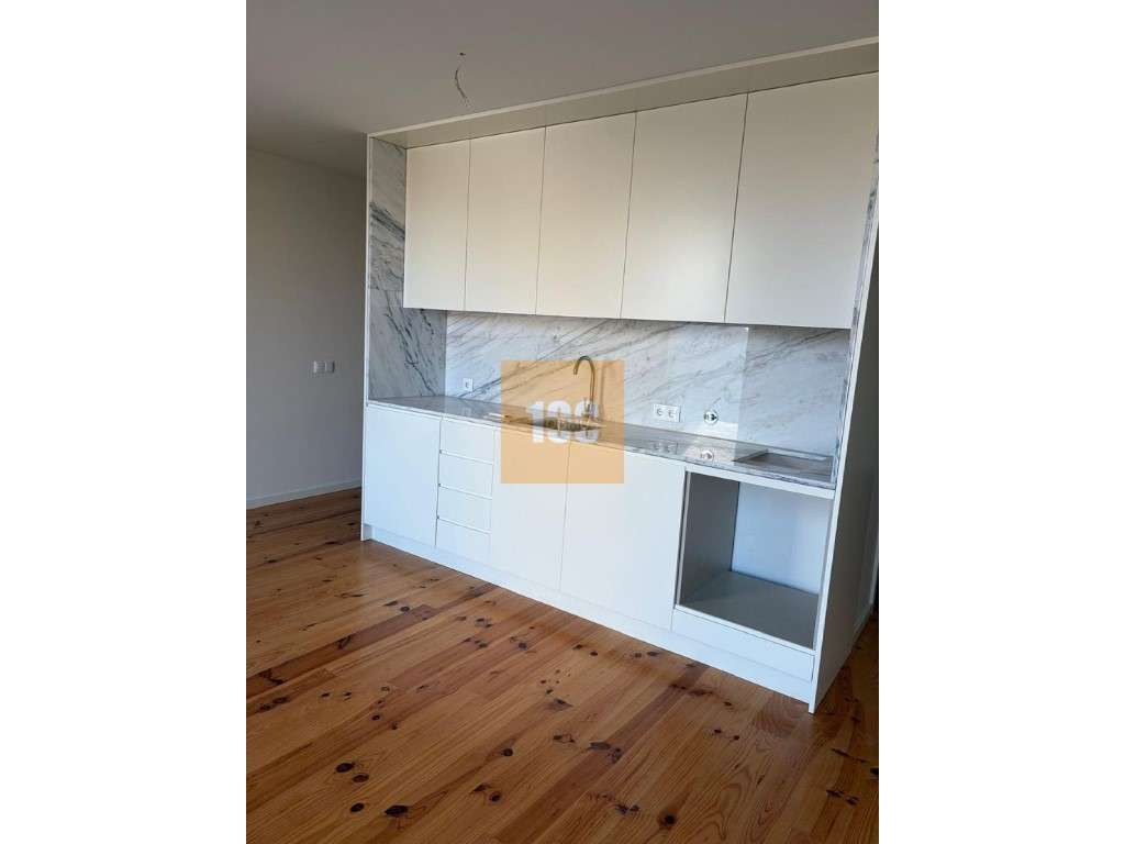 Apartamento T0 na Baixa do Porto - Grande imagem: 4/20