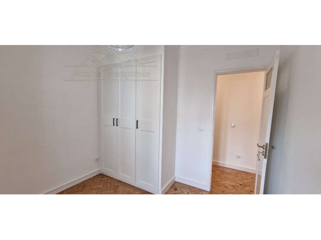 Apartamento T3+1 RENOVADO no centro-16