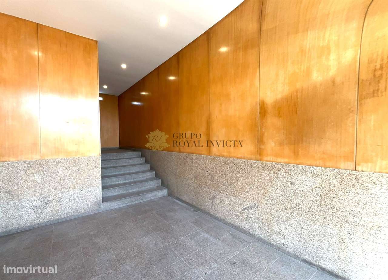 Apartamento T1 com Vista Mar em Leça da Palmeira-24